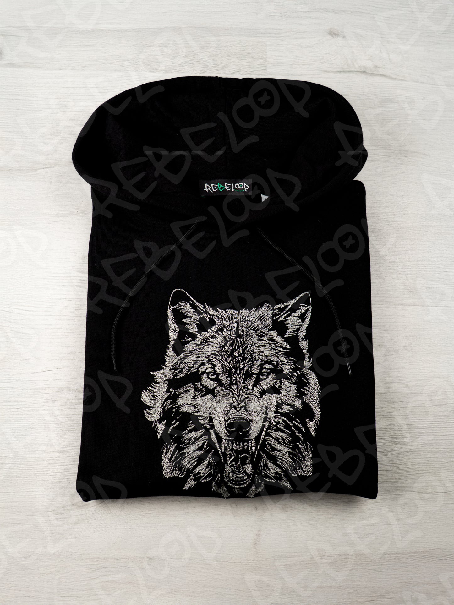 Wolf embroidered sweatshirt