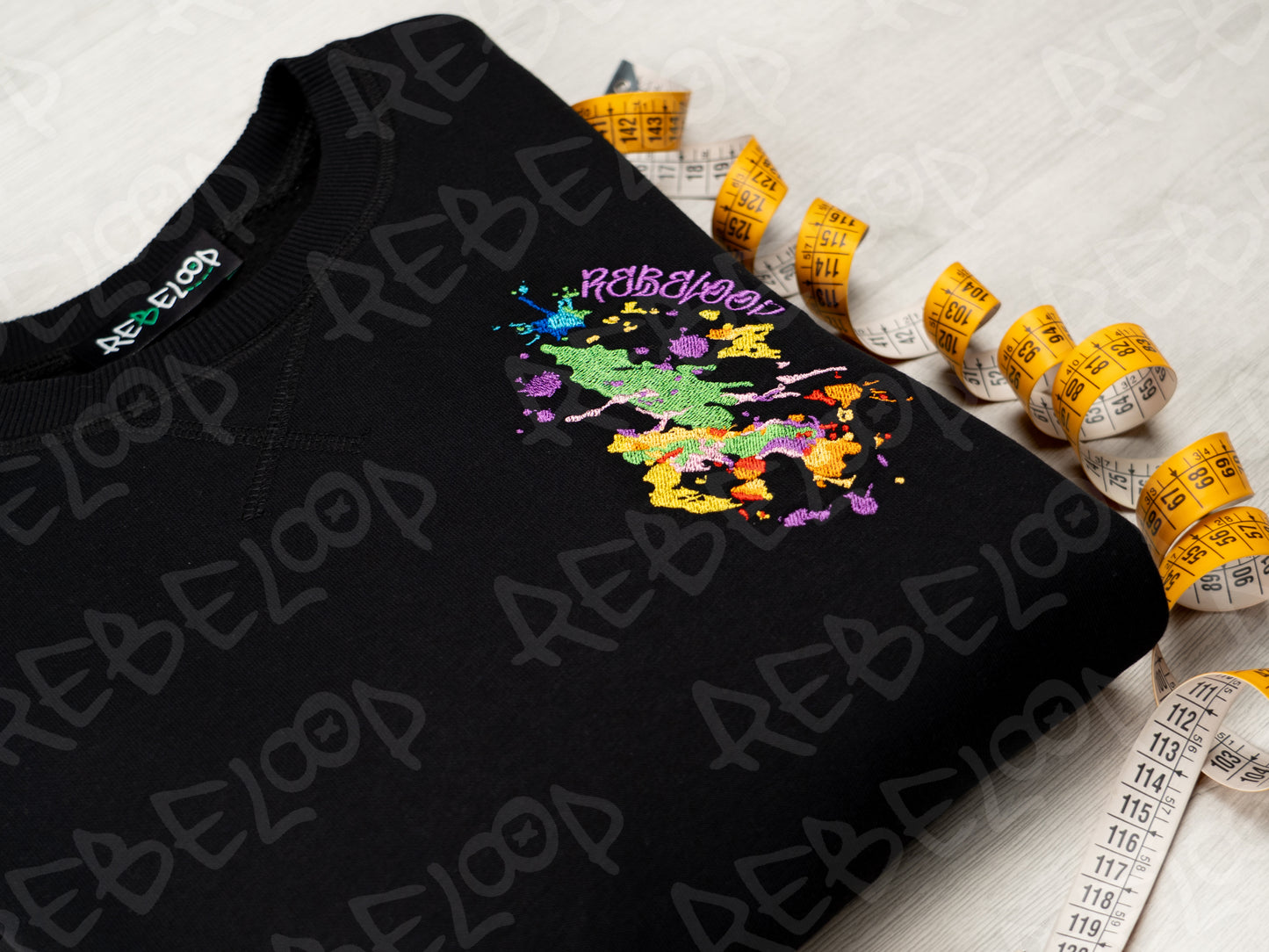 Embroidered Sweatshirt Lion Graffiti
