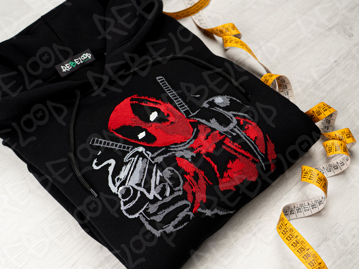 Felpa ricamata Deadpool
