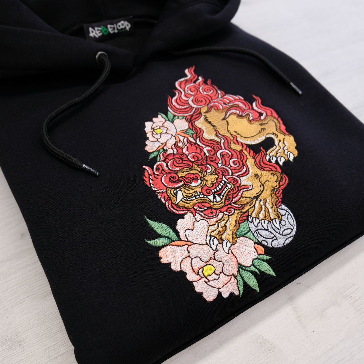 Japanese Fox Embroidered Sweatshirt