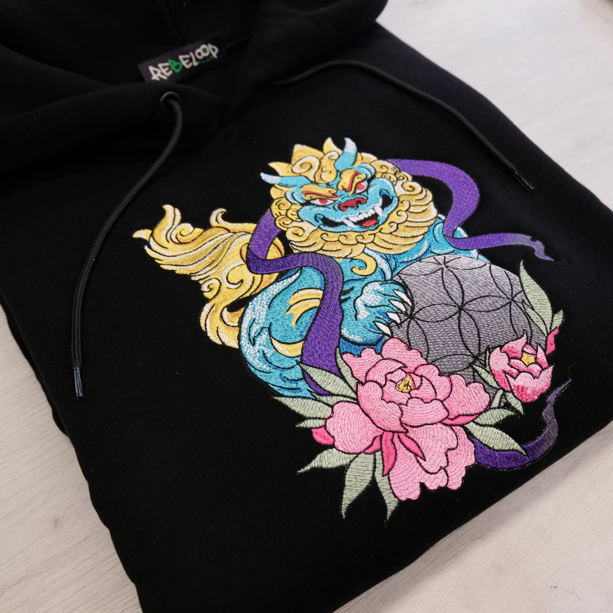 Japanese Fox Embroidered Sweatshirt