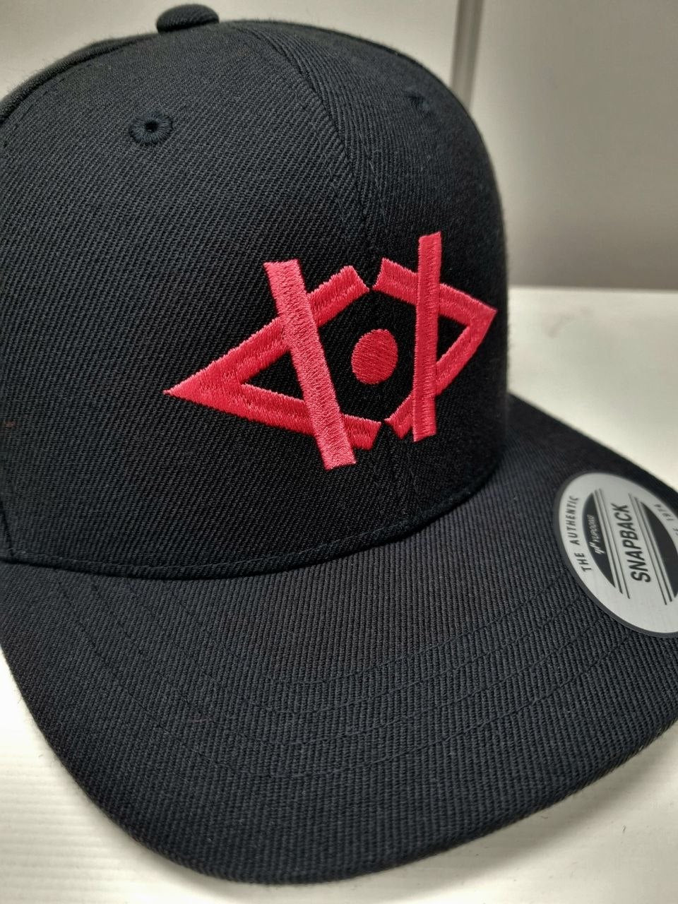 Snapback Black - Coral Fluo